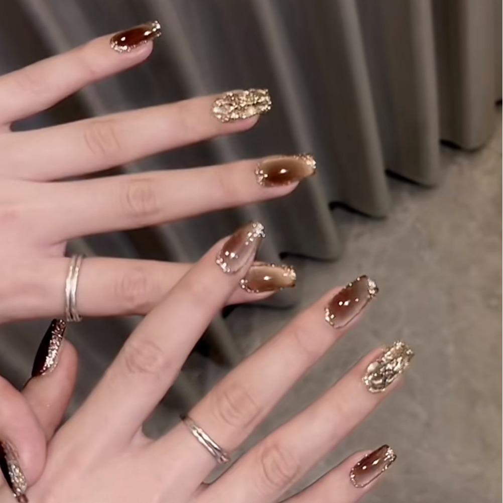 Autumn and Winter new Maillard Brown starry cat eye champagne diamond handmade wear nail autumn High sense nail patch