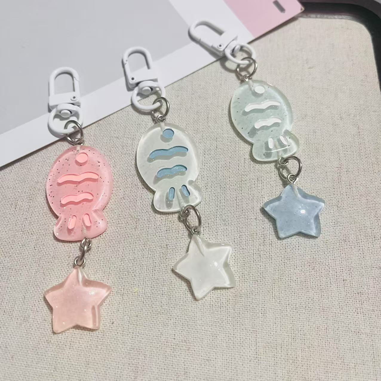 Shiny and Cute Keychain Small Pendant Colorful Fish Keychain Sweet Girly Japanese Style Pendant Accessory
