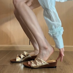 Slippers Women's Summer Outer Wear Fashion 2025 New High-end Sense French silver Wedge Slide Sandals