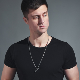 European and American dumbbell necklace men's fashion South Korea fitness personality couple chain men's pendant pendant necklace