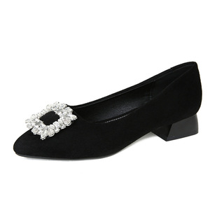 New Spring and Autumn pointed toe low heel single-layer shoes women's commuter women's shoes low mouth rhinestone square buckle not tired feet chunky heel shoes