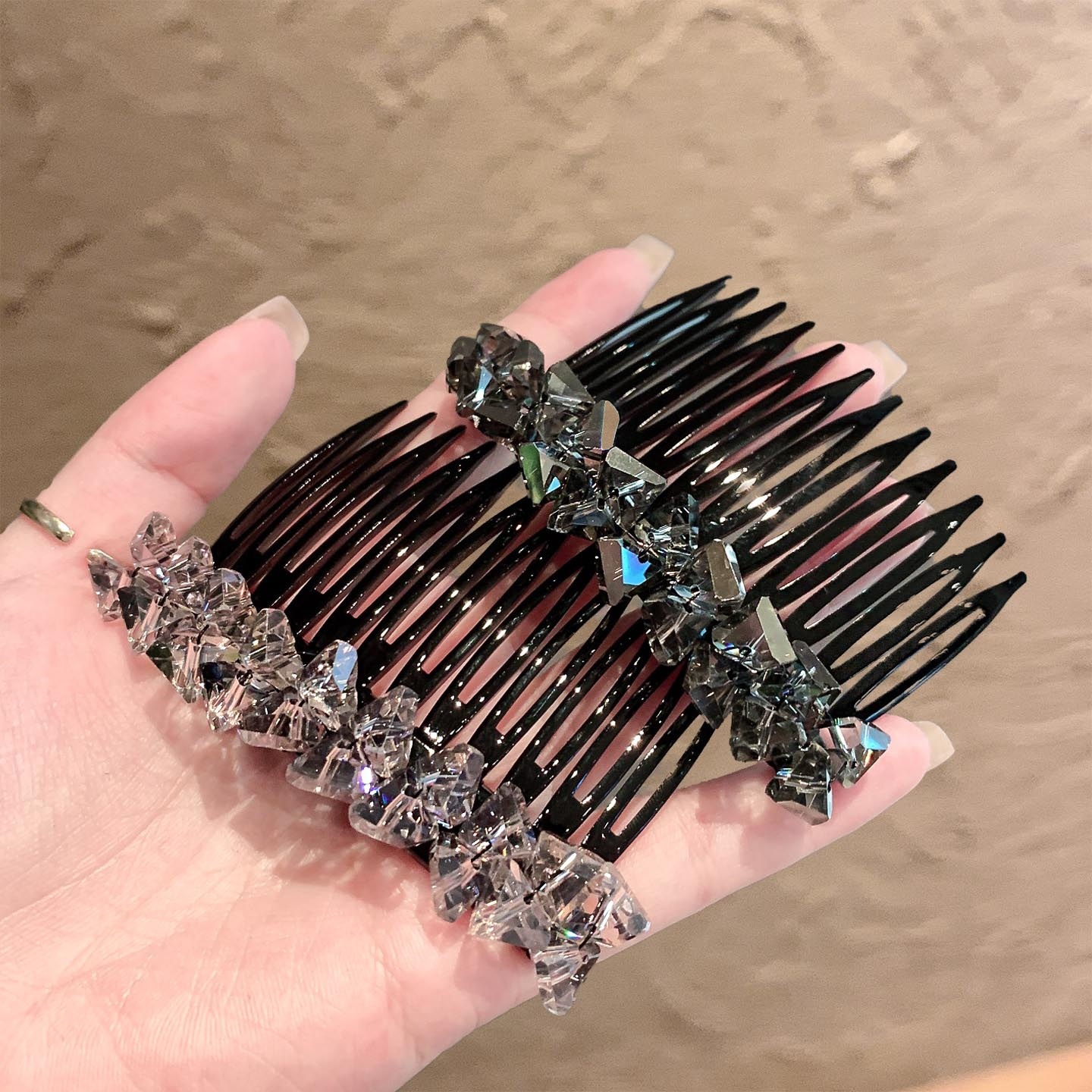 Light Luxury High-End Heavy Crystal Hair Comb for Tidying up Stray Hair, Fashionable and Elegant Hair Accessory, 2025 New Women's Hair Ornament