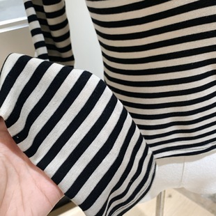 Striped Sexy Spice Girl Low Collar Top 2024 Spring and Autumn New Niche Elegant Slimming Short Long Sleeve Base T-Shirt
