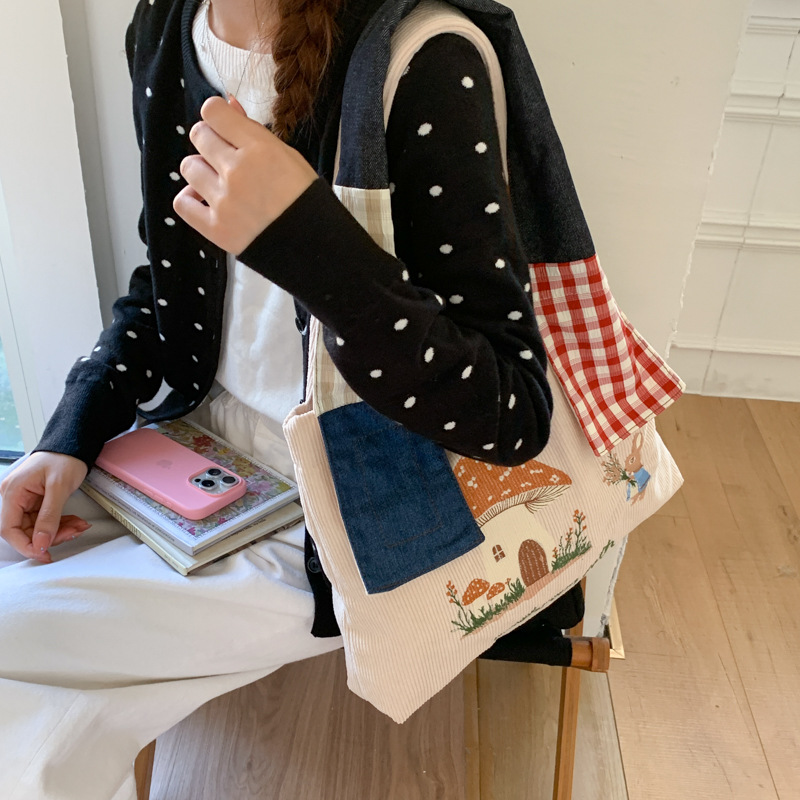 Retro mushroom embroidered denim bag, Mori style, large capacity shoulder bag, patchwork design, commuter bag, new autumn/winter style for women.
