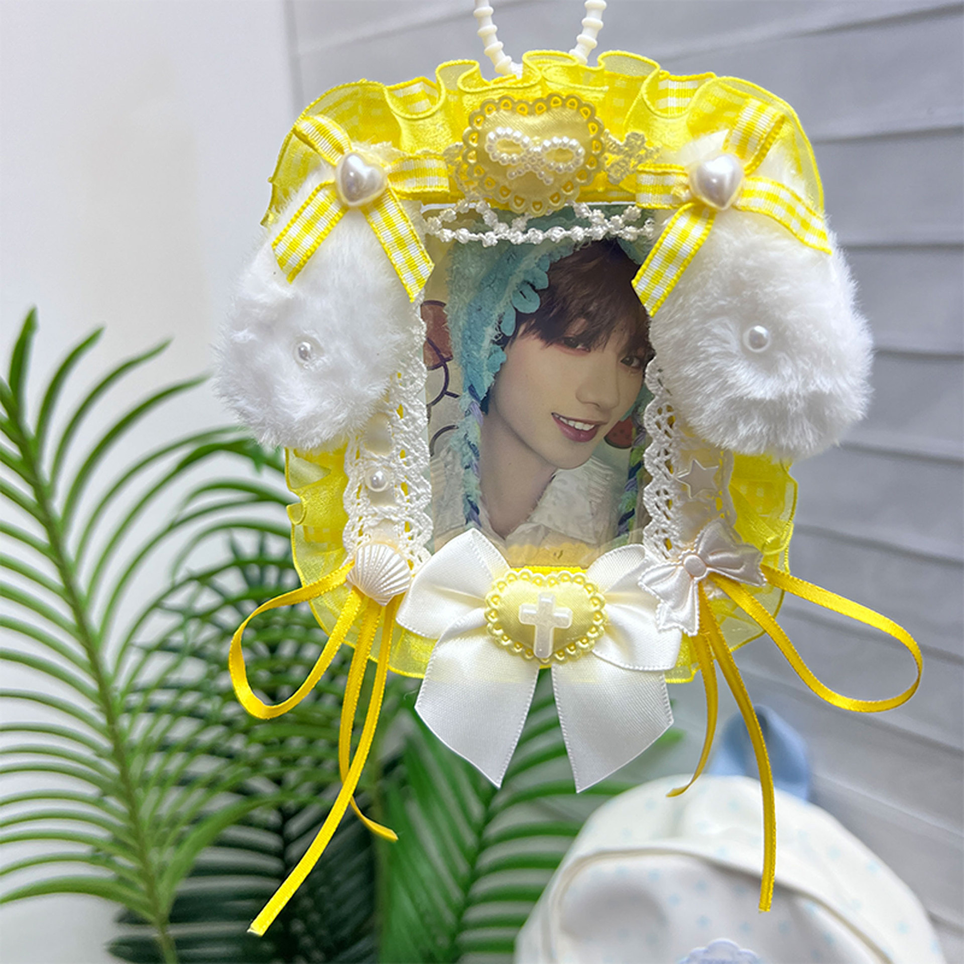 Yellow Cinnamoroll Card Holder Lolita Card Style DIY Celebrity Support Pendant Felt Reflective Creative Merchandise