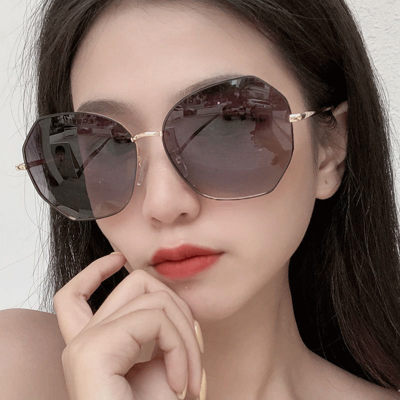 24 new women's sunglasses ins UV-proof sunglasses star Net red same Korean style big face slimming glasses