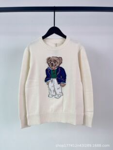 Autumn and Winter 2024 New R Cotton Heavy Industry Cartoon Bear Knitted Shirt Crewneck Academy Style Age-reducing Sweater for Women