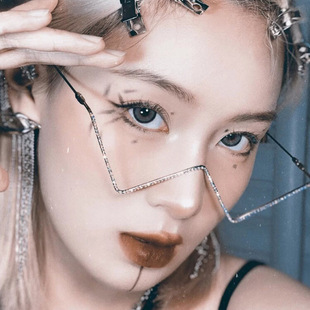 ins Half Frame No Lens Glasses Frame Women's European and American Style w Style Metal Chain Internet Celebrity TikTok Same Style Glasses Frame Concave Shape