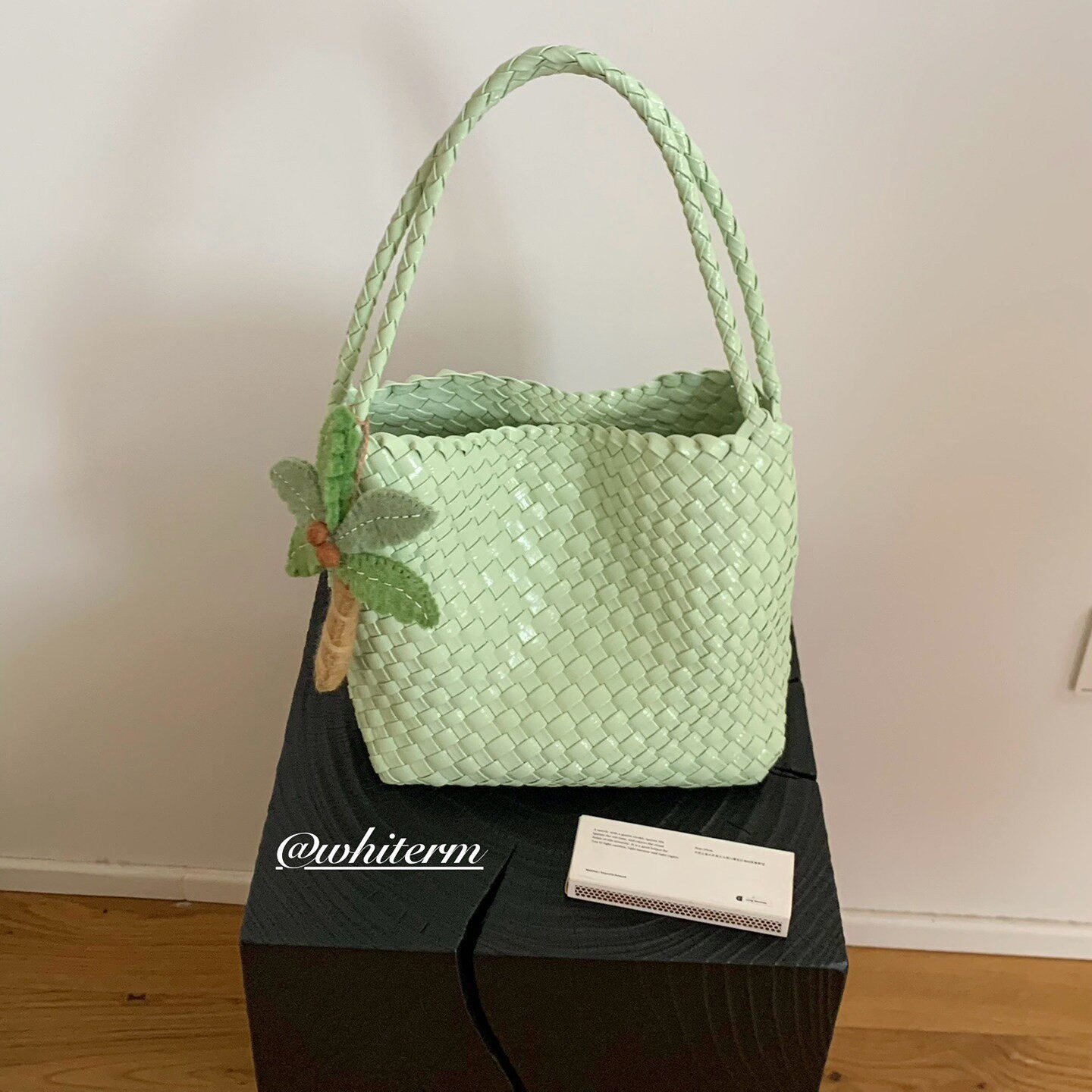 Rou Rou Chen Whiterm Summer New Niche Mint Green Hand-woven Bucket Bag for Commuters/Shoulder Bag