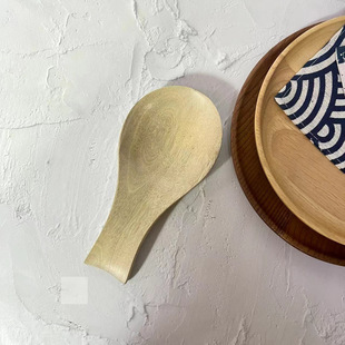 Soup Spoon Holder Japanese Wooden Spoon Holder Creative Kitchen Supplies Spoon Holder Spoon Pillow Hotel Restaurant Solid Wood Ornaments Soup Spoon Pillow