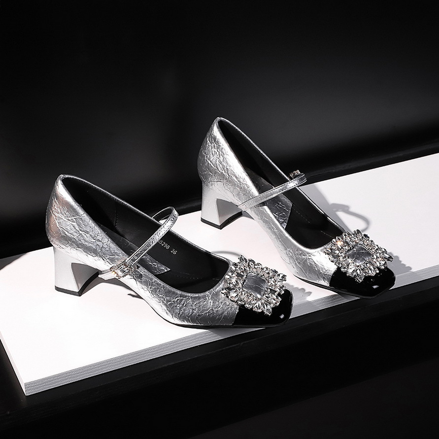 European and American style banquet women's shoes, mid-heel, chunky heel, shallow mouth, square toe, metal rhinestone buckle, one-strap single shoes, women's 2026 autumn.