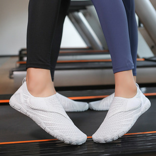 Cross-border men's and women's dancing fitness yoga treadmill shoes beach wading diving swimming shoes breathable quick-drying trail shoes