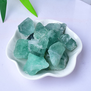 Natural green fluorite raw stone aromatherapy expanding stone crystal crafts decorations degaussing stone home ornaments jewelry decoration