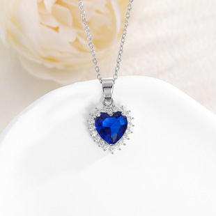 Cross-border Fashion Diamond-encrusted Love Pendant Necklace Niche Banquet Trendy Accessories Niche Light Luxury Princess Clavicle Chain