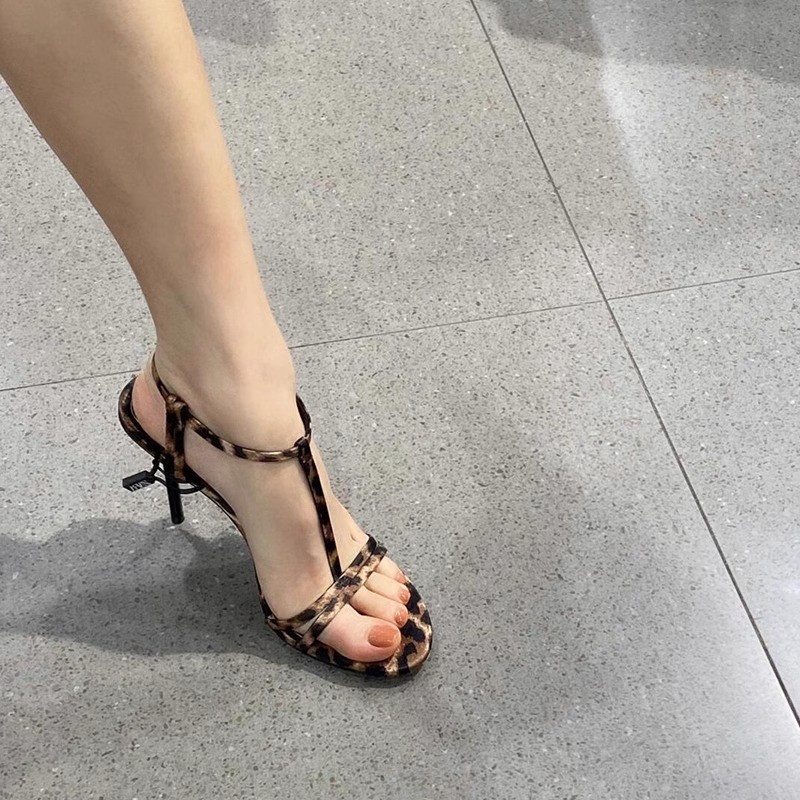 2024 Summer New Chinese Style New Open Toe Leopard Print Buckle Strap Sandals Women's Sexy T-Strap Stiletto Heel High Heels