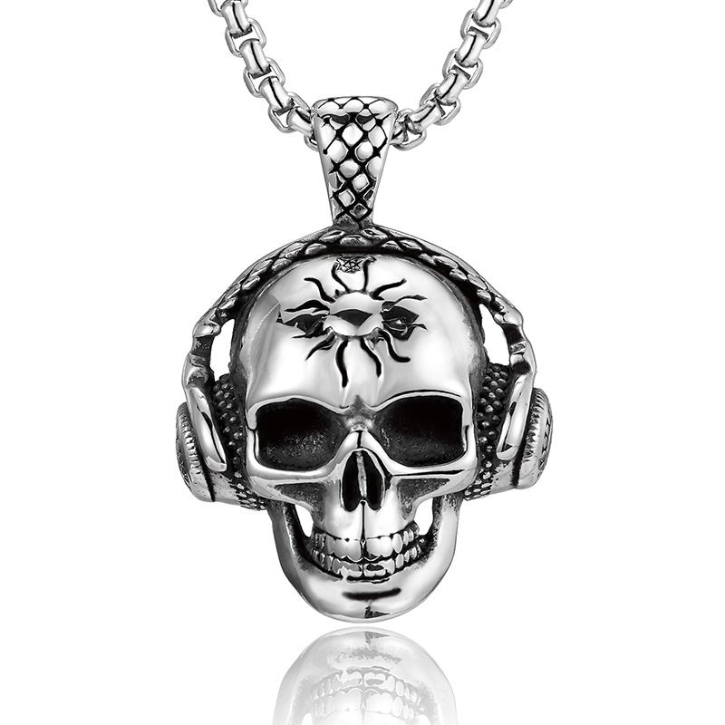 European and American Hip-Hop Stainless Steel Jewelry Skull Headphone Necklace Titanium Steel Men's Skull Pendant Necklace Wholesale