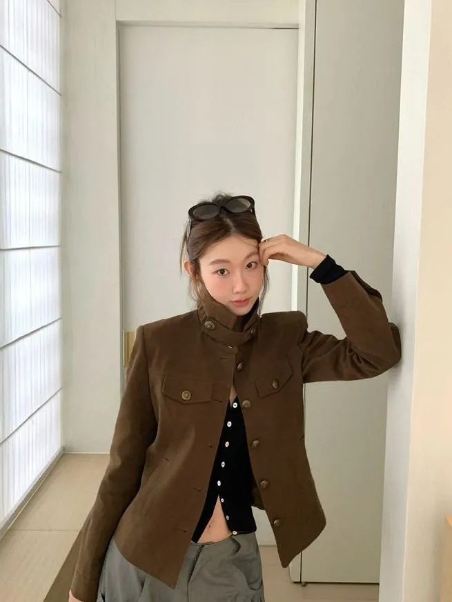 Retro Casual Workwear Stand Collar Design Short Jacket for Women 2025 Autum New Ins Slim Versatile Jacket Top