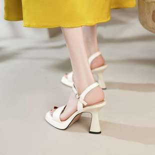 2025 Summer Thick Sole Women's Shoes with Fashionable Square Toe High Heels Thick Heel Platform Barbie Powder Sandals 9cm
