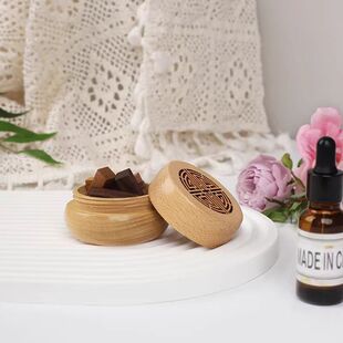 Wooden Essential Oil Aromatherapy Box Diffuser Retro Cut Out Spiral Bottle Cap Car Home Aromatherapy Box Diffuser Customization