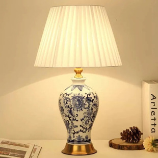 American-style Flower and Bird Ceramic Table Lamp Living Room Study Retro Corner Side Cabinet Creative Decorative Lamps Bedroom Bedside Lamps
