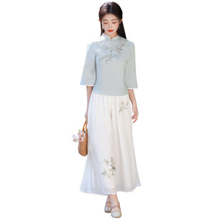 Good quality Chinese style Tang suit stand collar embroidery middle sleeve slant placket buckle top vintage national style modified skirt suit