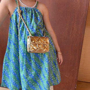 Children's Bag 2024 New Style Chanel Style Diamond Embroidery Line Small Square Bag Small Gold Ball Chain Girls' Crossbody Bag Red Envelope