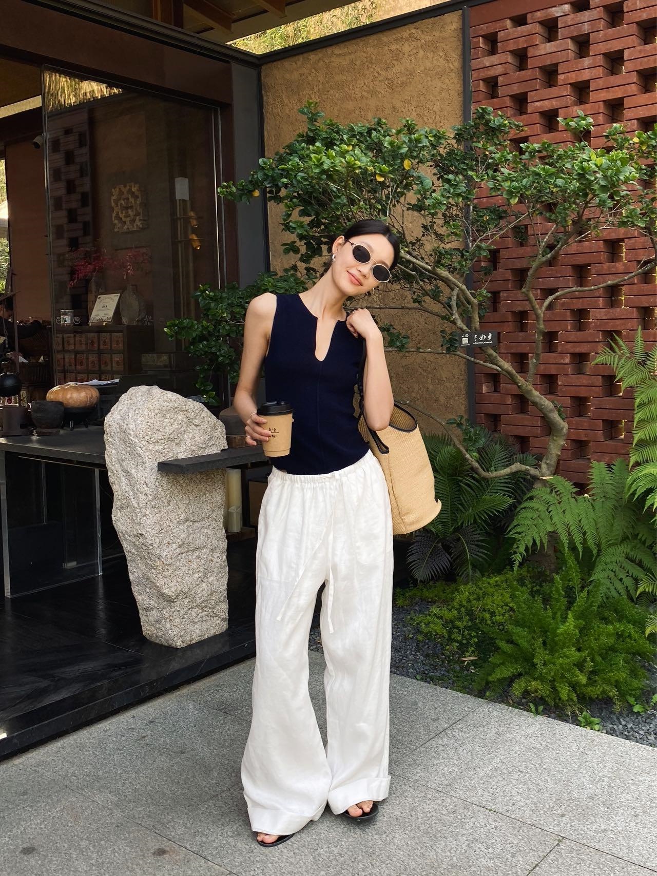 Super Stylish Old Money Style White Cotton-Linen Wide-Leg Pants for Women, Summer 2026, Casual High-Waisted Slimming Drapey Lazy Long Pants