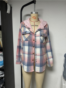 2024 Amazon New Autumn and Winter Women's Plaid Jacket Long Sleeve Buttoned Wool Hooded Jacket Warm Jacket