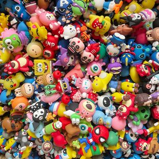 Blind Box приливная игра куклы ПВХ оптовая продажа брелок мультипликационный персонаж случайной сумки подвеска небольшой подарок киоск оптом