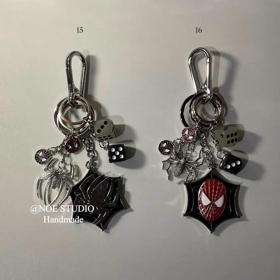European and American Movie Metal Rotatable Spider-Man Keychain Trendy Cool Marvel Spider-Man Keychain Men's and Women's Bag Accessories