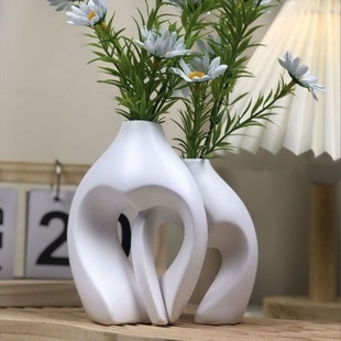 Bohemian Creative Mini Small Love Snuggle Cross Vase Resin Craft Home Living Room Flower Arrangement Dried Flowers