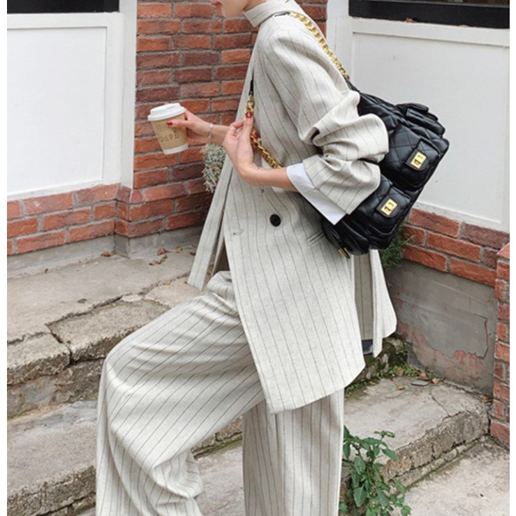 Hong Kong Style Retro Suit Set for Women, 2026 Spring and Autumn New Fashion Striped Blazer and Wide-Leg Pants Two-Piece Set