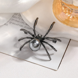Cross-border animal Spider Pearl Rhinestone Brooch fashion personalized clothing matching pin corsage female jewelry wholesale
