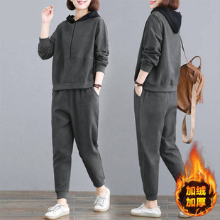 Fleece-lined thickened casual sportswear suit women's autumn and winter fashion loose hooded loose plus size sweater two-piece set