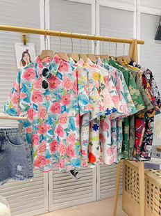 Single Piece Wholesale Performance Annual Meeting Beach Hong Kong Style Oil Painting Flower Shirt Retro Lazy Style Handsome Loose Shirt Jacket