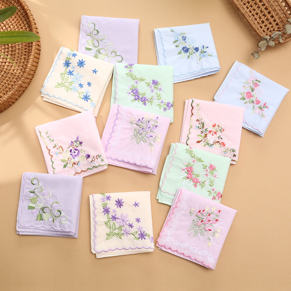 40cm Women's Pure Cotton Handkerchief, Elegant, Soft and Comfortable, Cotton Embroidered Flower Handkerchief, Old-Fashioned Nostalgic Thin Square Towel