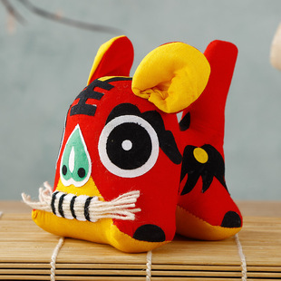 Handmade Cloth Tiger Chinese Style Folk Handicrafts Small Gifts Ornaments with Chinese Characteristics Gifts for foreigners