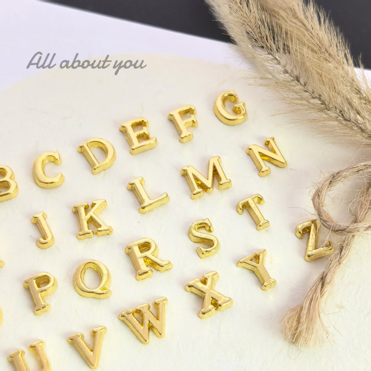Three-Dimensional Glossy 26 English Letters Alloy Nail Art Jewelry Set Gold Accessible Luxury Personalized Accessories Manufacturer Wholesale