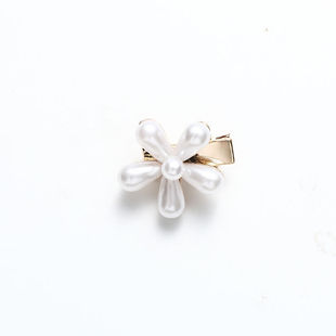 Five-petal flower pearl clip headdress female Camellia online celebrity bangs hairpin Korean style Flower hairpin small size clip