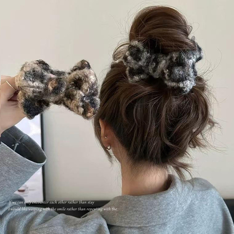 Autumn and Winter Plush Leopard Bow Ball Clip Temperament Women's Hair Shark Clip Advanced Sense Ponytail Clip Sweet Cool Hair Accessories