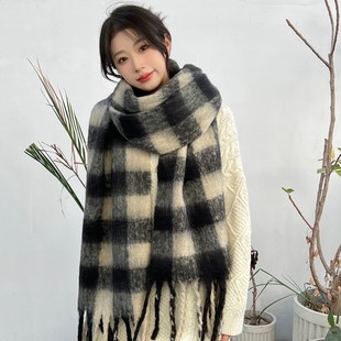 New Mohair AC Plaid Scarf Women's Autumn and Winter Thickened Warm Neck High-end Sense Men's and Women's Knitted Shawl Trendy