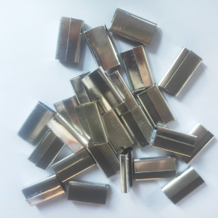 Factory Direct supply hand pp belt galvanized metal iron packing buckle non-slip buckle plastic packaging buckle