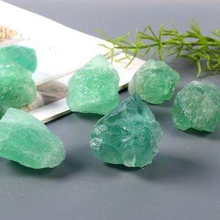 Natural green fluorite crystal raw stone non-cut non-corner expansion incense stone non-fire incense stone ornaments wholesale