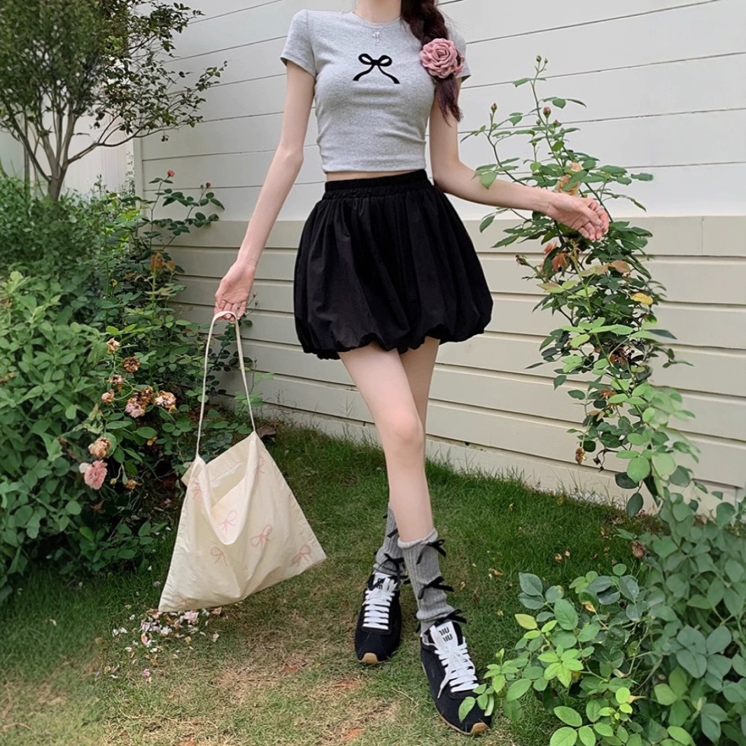 블랙 플라워버드 반바지 여성 여름 2026 신상 하이웨이스트 와이드 레그 슬리밍 스몰 사이즈 3부 퍼프 랜턴 팬츠