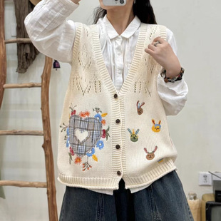 Japanese Mori female V-neck floral embroidery artistic slim sleeveless vest temperament cardigan sweater wholesale