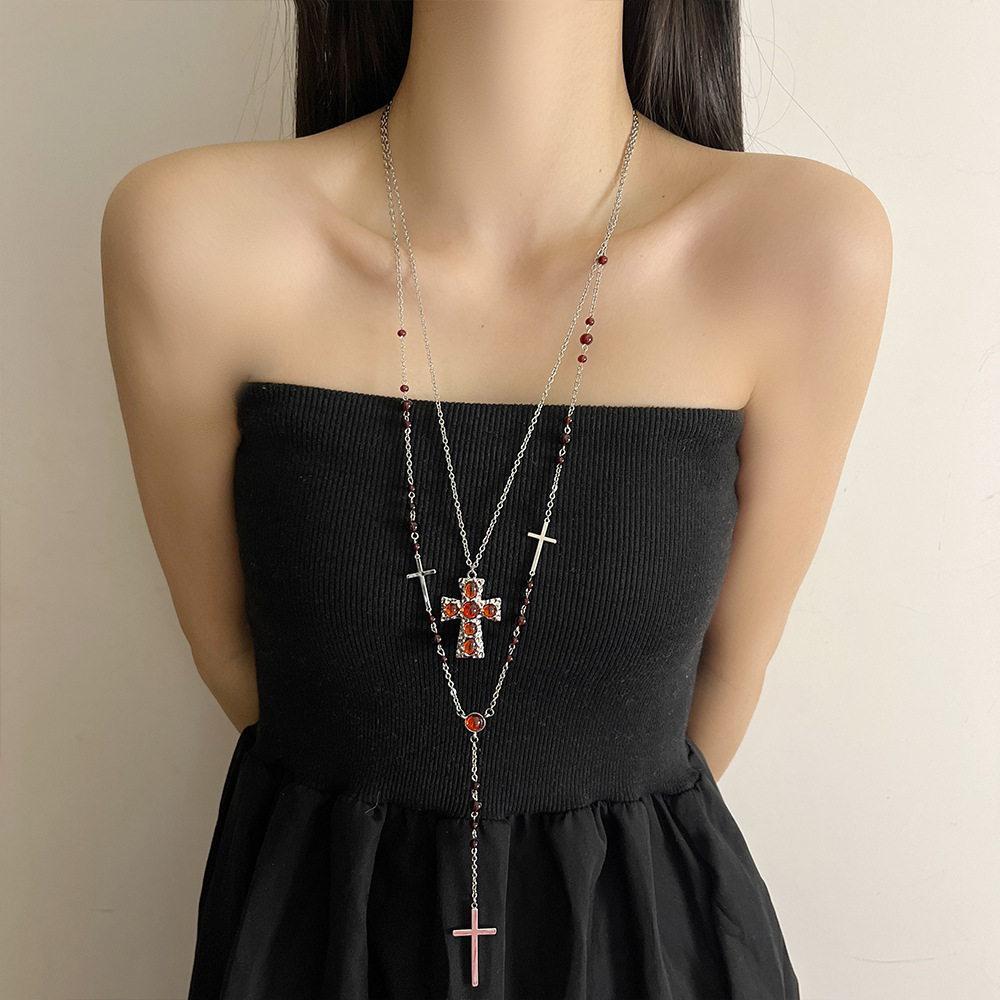 Retro Punk Stacked Red Cross Necklace for Women, Sweet and Cool Sexy Stylish Clavicle Chain Niche Long Necklace Trend