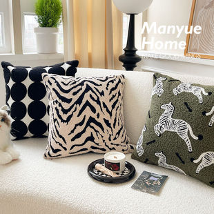 High Luxury Nordic Embroidered Tiger Zebra Decoration Living Room Bedside Sofa Cushion Backrest Pillow Pillow with Core
