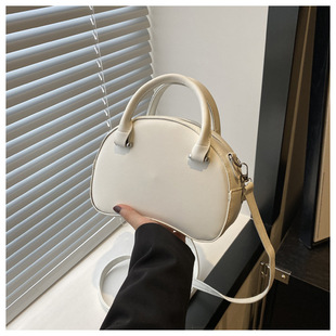 Korean Style Niche Design Handbag Women's 202 New Arrival Summer Fashionable Boston Bag All-Match Instagram Messenger Bag