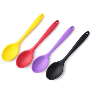 Silicone kitchen utensils anti-scalding silicone integrated large dense more high temperature resistant silicone spoon kitchen utensils non-slip spoon wholesale
