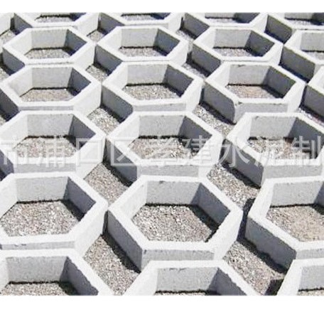 Chain brick River Slope protection brick River Slope brick hexagonal slope protection brick hollow brick retaining brick water conservancy six-sided slope protection